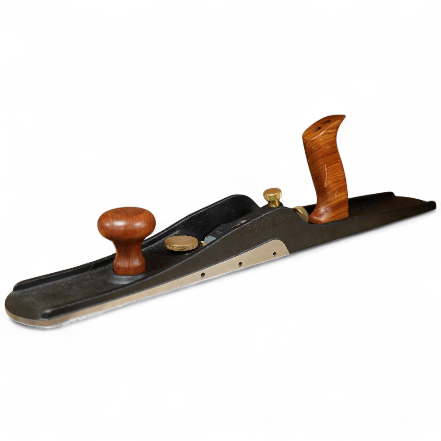 A Veritas bevel-up jointer plane with 21 7/8” (22”) sole and A2 iron